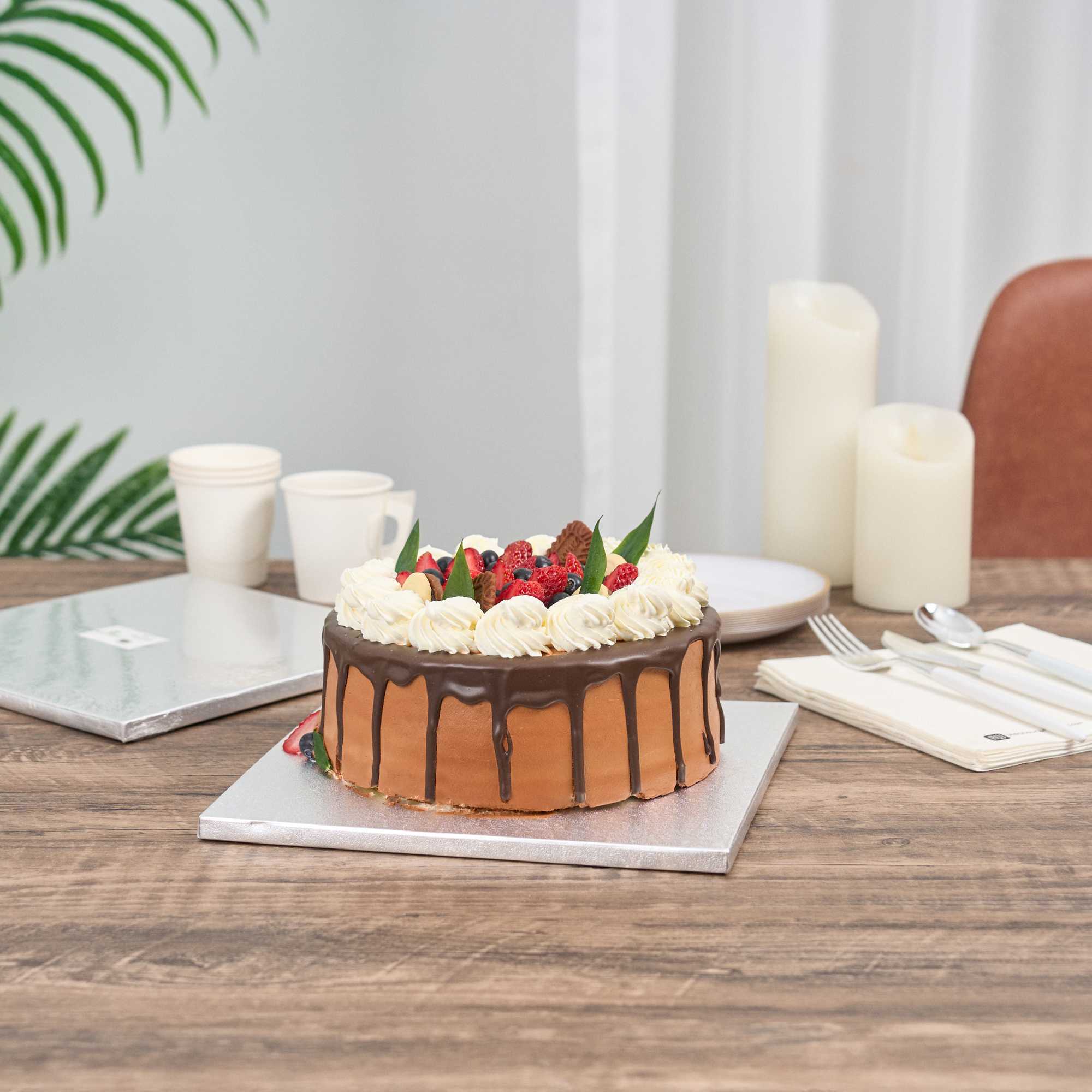 Pastry Tek Square Metallic Silver Cardboard Cake Drum Board - Covered Edge - 10" x 10" x 1/2" - 1 count box