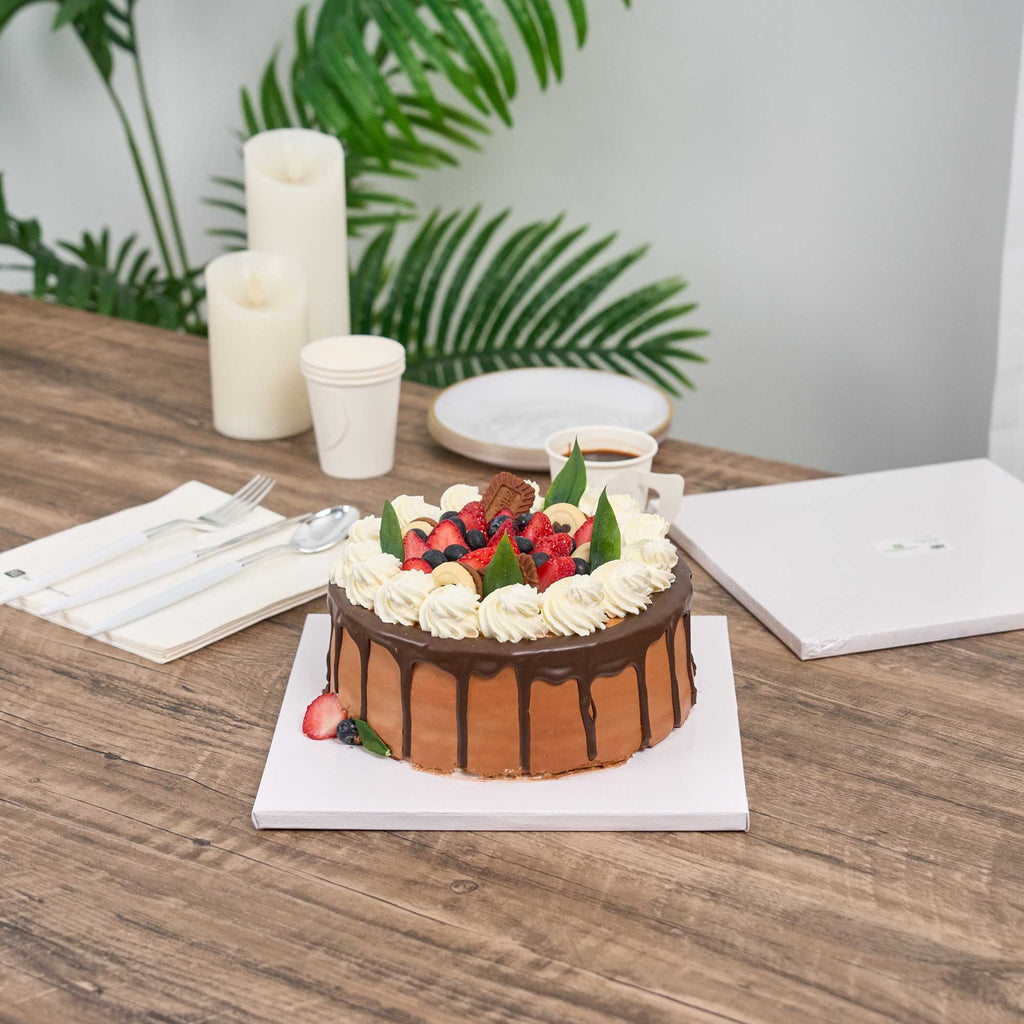 Pastry Tek Square White Cardboard Cake Drum Board - Covered Edge - 10" x 10" x 1/2" - 1 count box