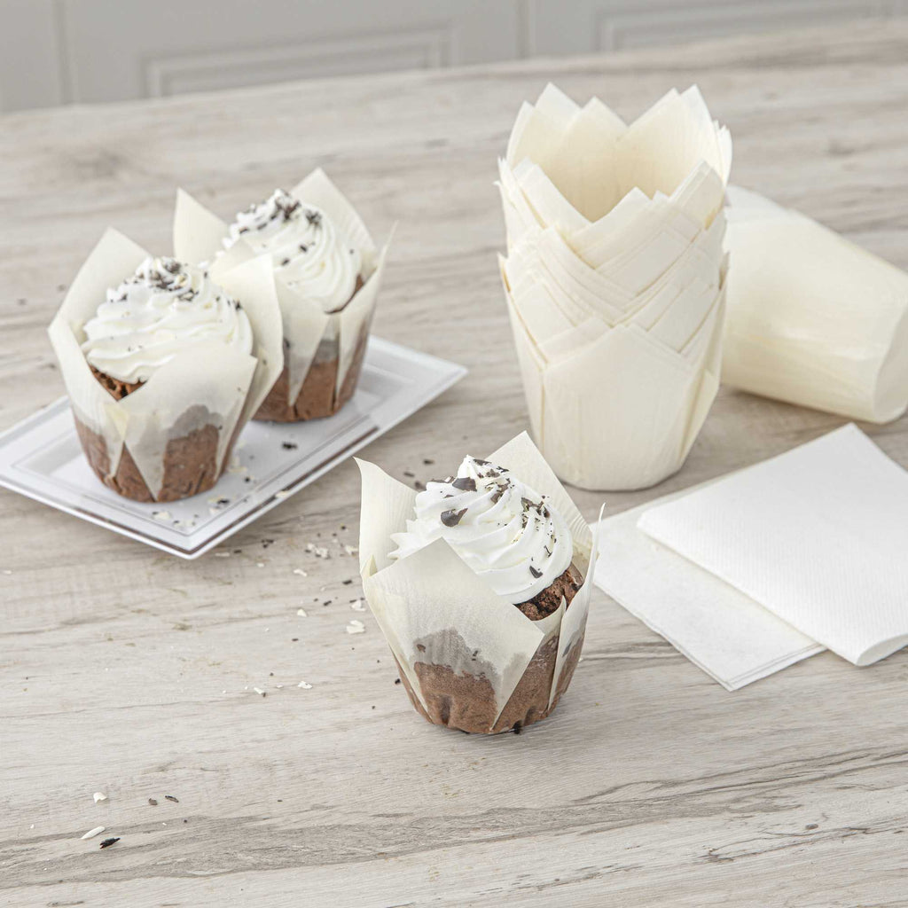 Panificio 4 oz White Paper Tulip Baking Cup - Greaseproof - 3 1/2" x 3 1/2" x 3 1/2" - 200 count box