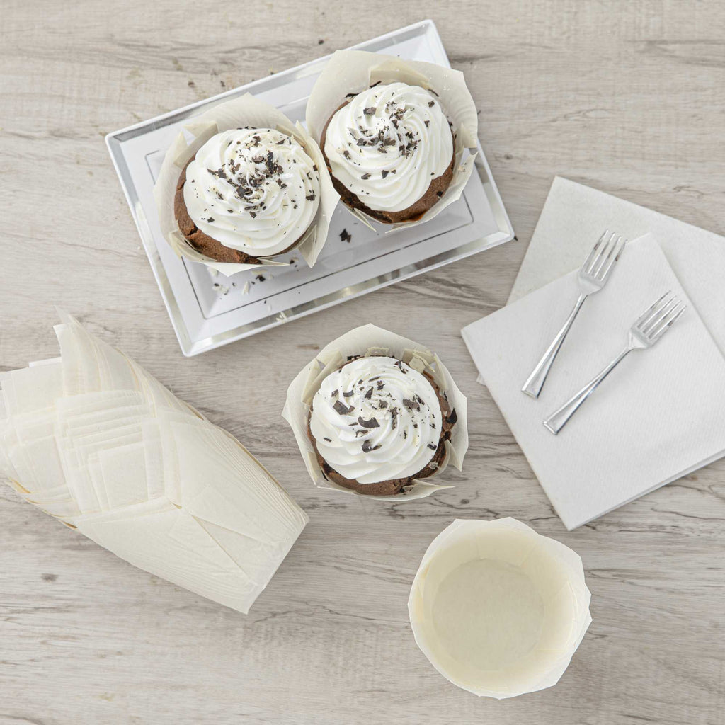 Panificio 4 oz White Paper Tulip Baking Cup - Greaseproof - 3 1/2" x 3 1/2" x 3 1/2" - 200 count box