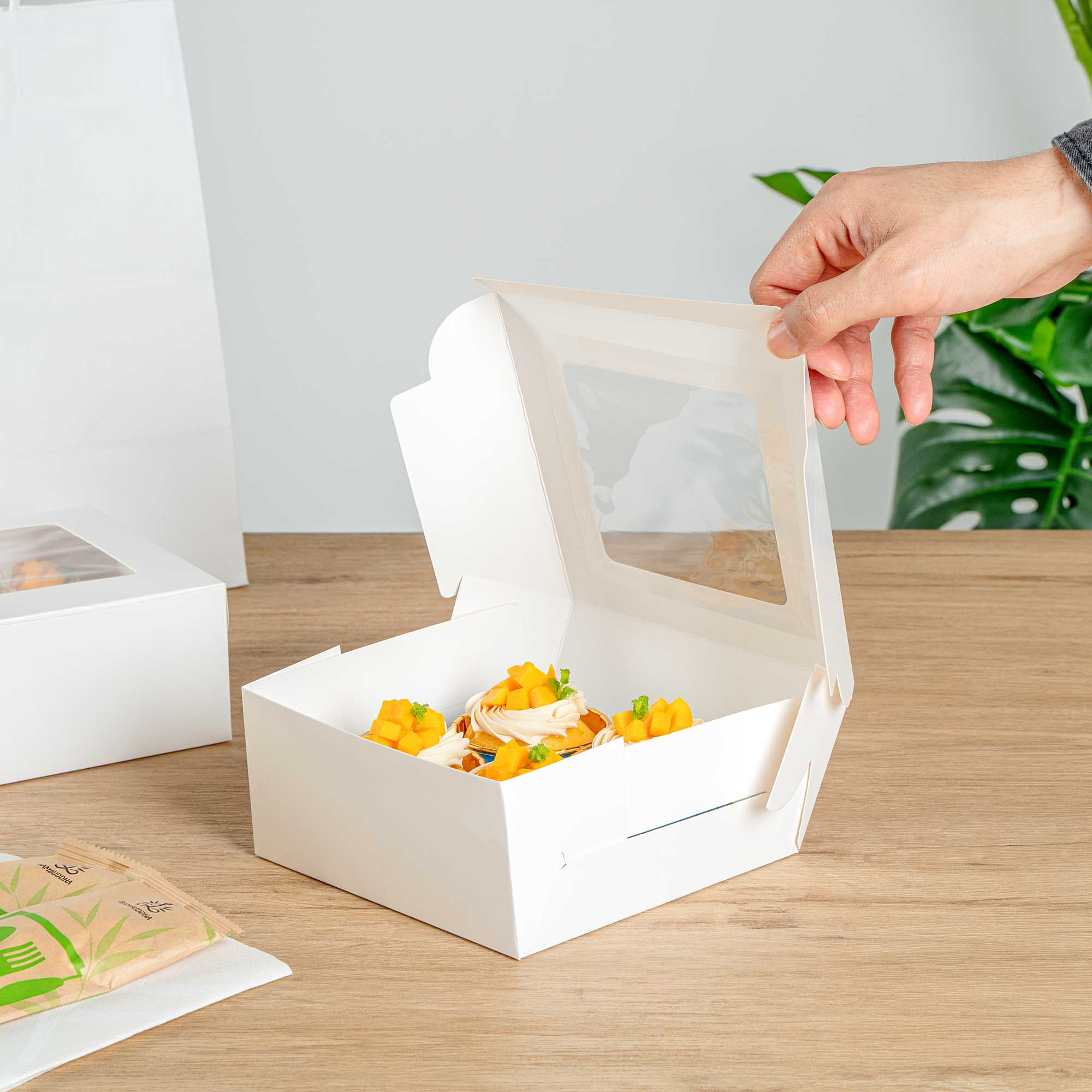 Cafe Vision Square White Cupcake Window Box - Fits 4 - 6 1/4" x 6 1/4" x 3" - 100 count box