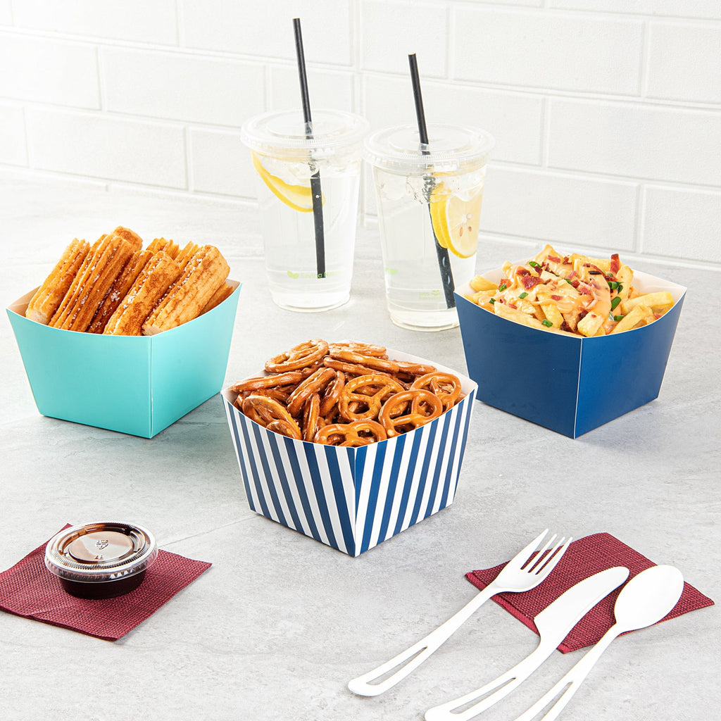 Bio Tek Square Blue and White Stripe Paper Snack Box - 5 1/4" x 5 1/4" x 3 1/4" - 200 count box