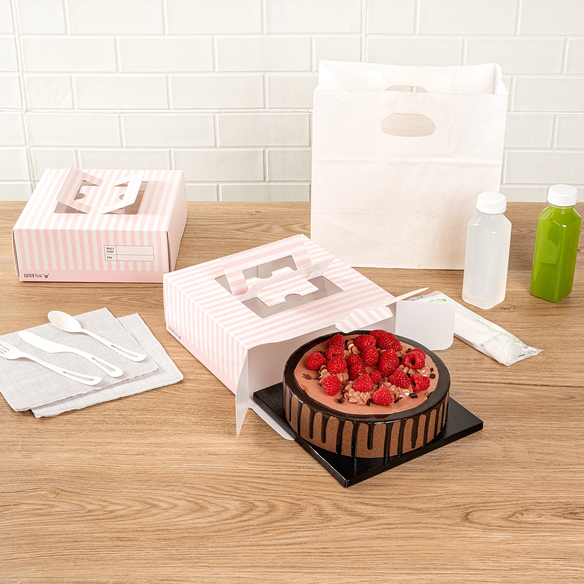 Cater Tek Square Pink and White Stripe Paper Cake / Take Out Container - with Pop-Up Handle, Window - 9" x 9" x 3 1/2" - 50 count box