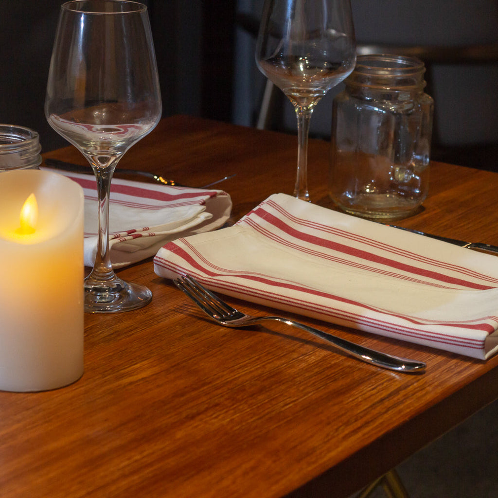 Luxenap White Woven Cloth Bistro Napkin - Red Stripe - 18 1/2" x 22 3/4" - 10 count box