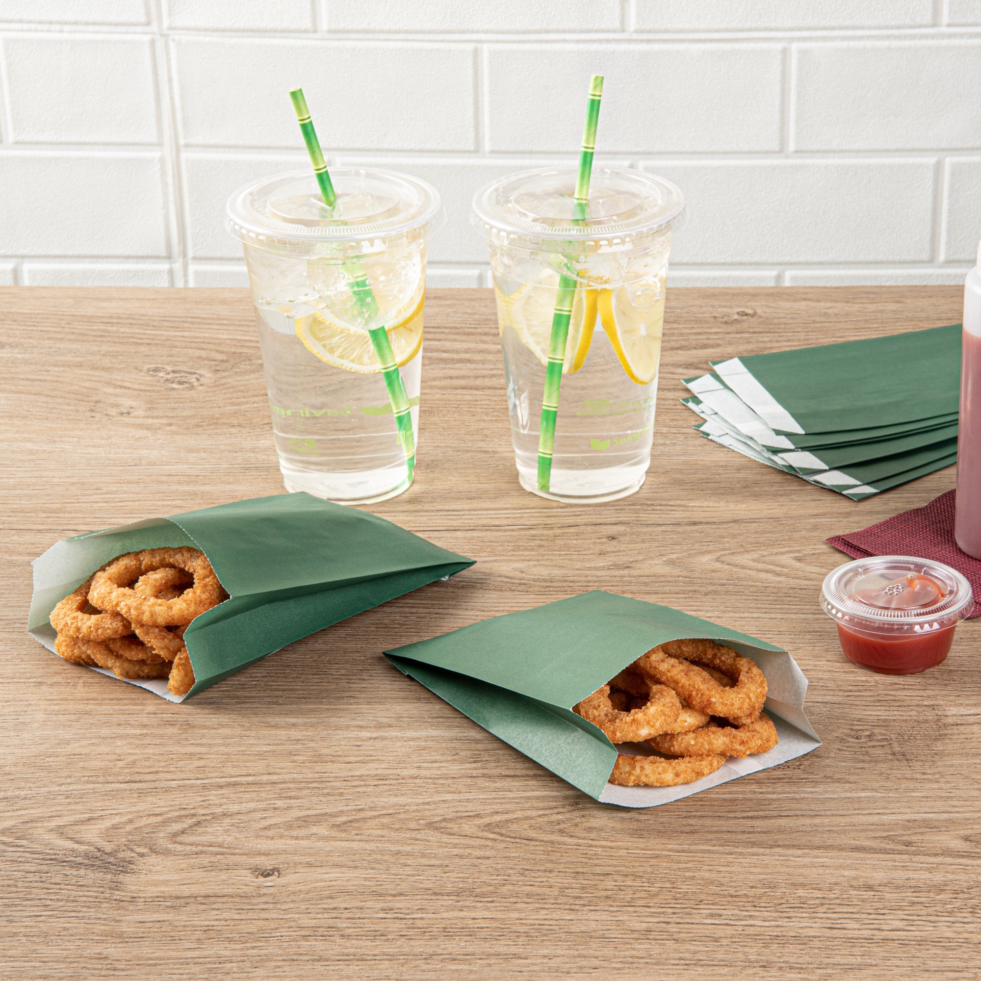 Bag Tek Forest Green Paper French Fry / Snack Bag - 4 1/4" x 1 1/2" x 6 1/4" - 100 count box