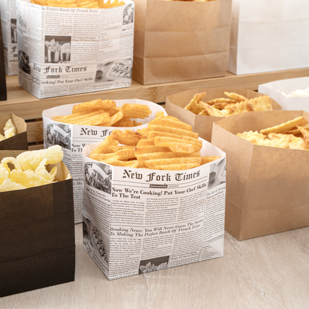 Bag Tek Newsprint Paper Large Snack Bag - 4 1/4" x 2 1/2" x 3 3/4" - 100 count box