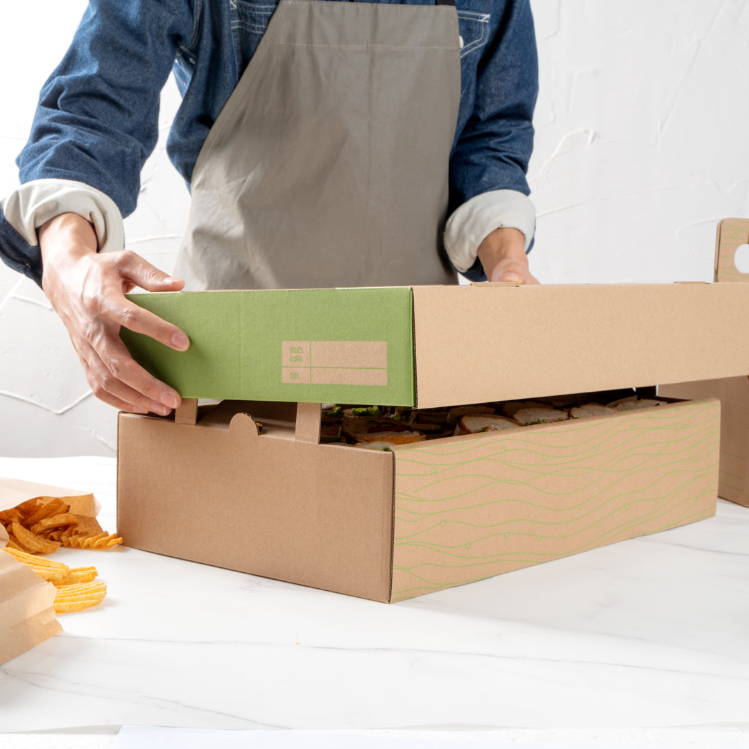 Cater Tek Rectangle Kraft and Green Paper Catering Tray - with Cover - 20" x 11 3/4" x 3 1/4" - 10 count box