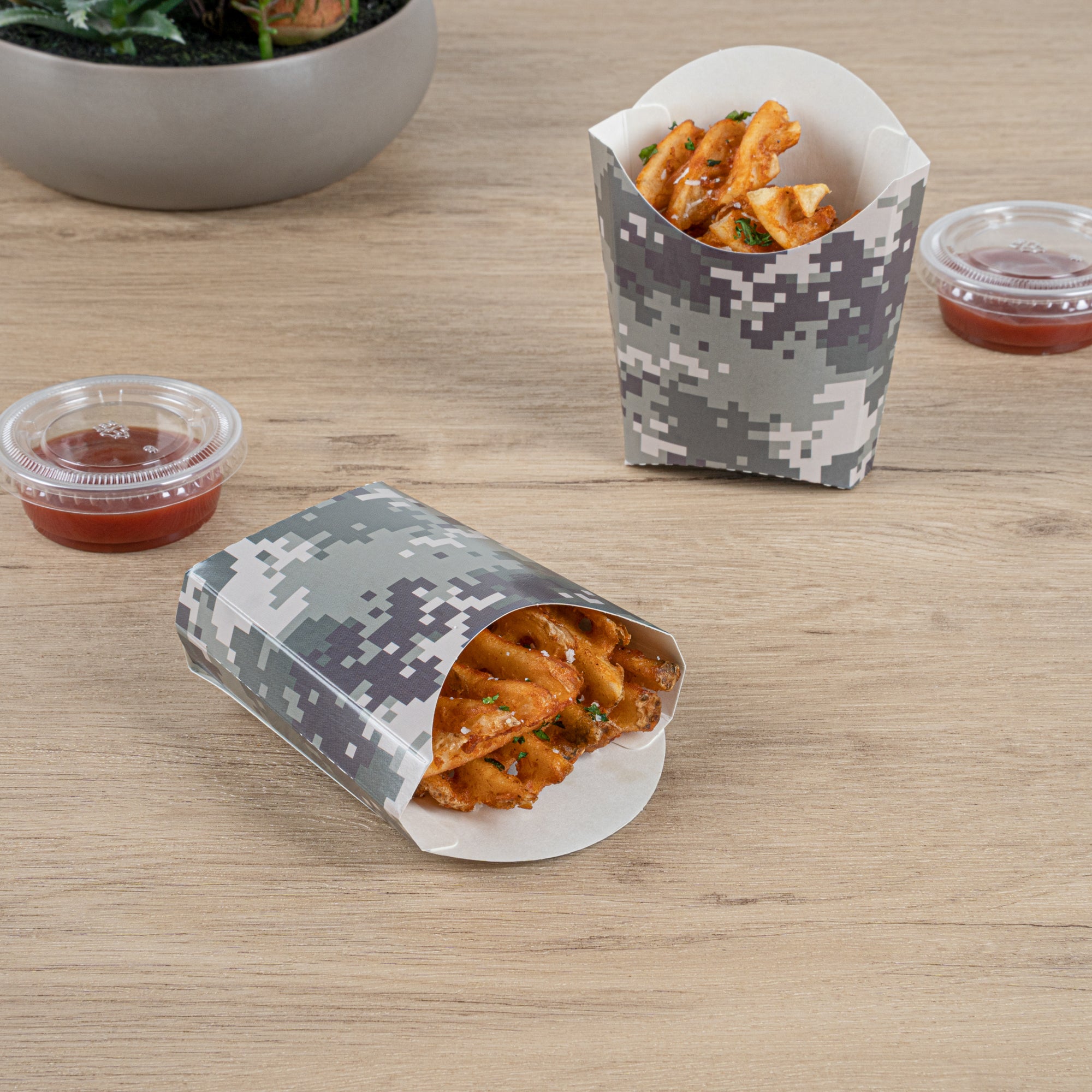 Bio Tek 2 oz Camouflage Paper Fry Cup / Snack Container - 4" x 2 3/4" x 3 1/2" - 100 count box