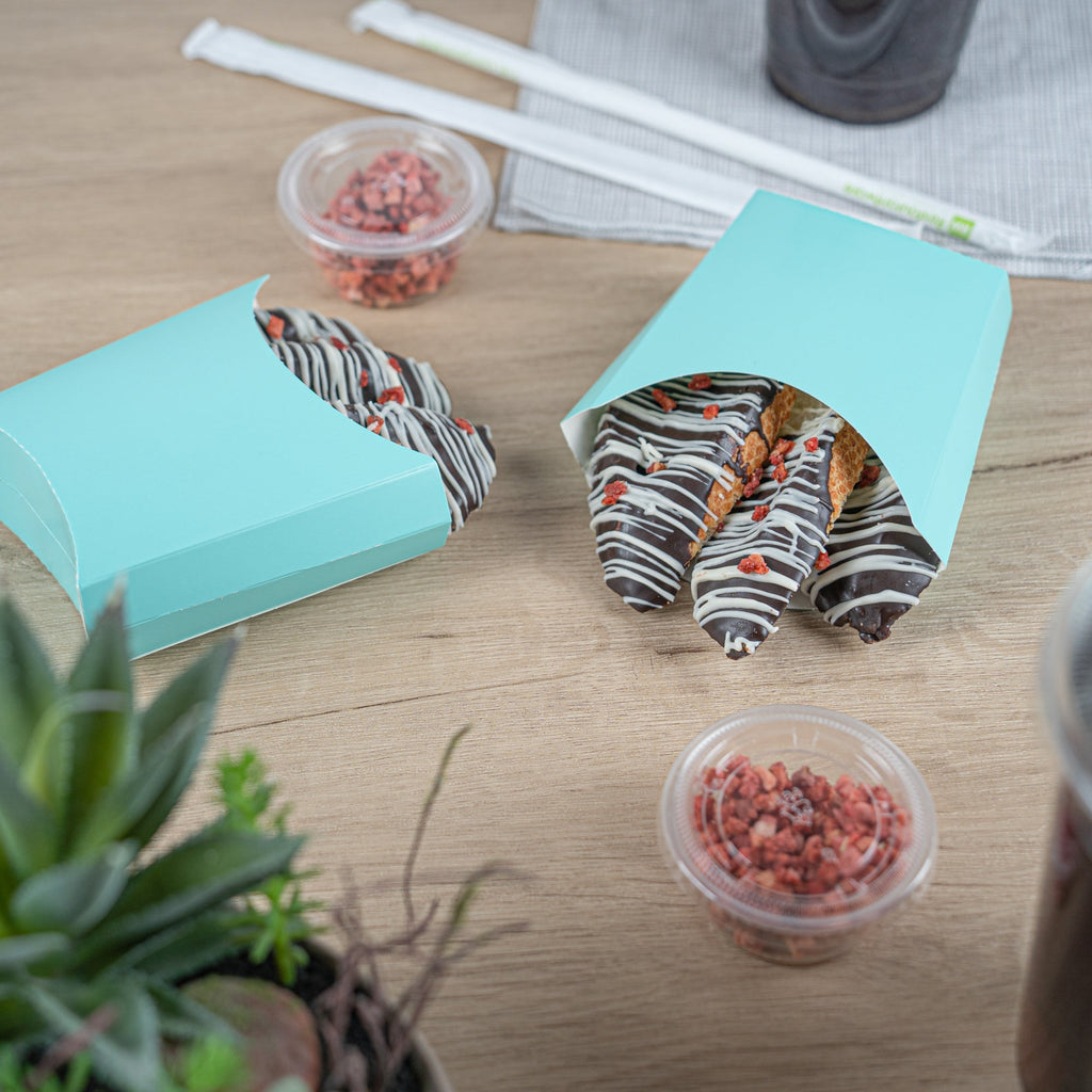 Bio Tek 3 oz Turquoise Paper Fry Cup / Snack Container - 4 1/2" x 3 1/4" x 3 3/4" - 100 count box
