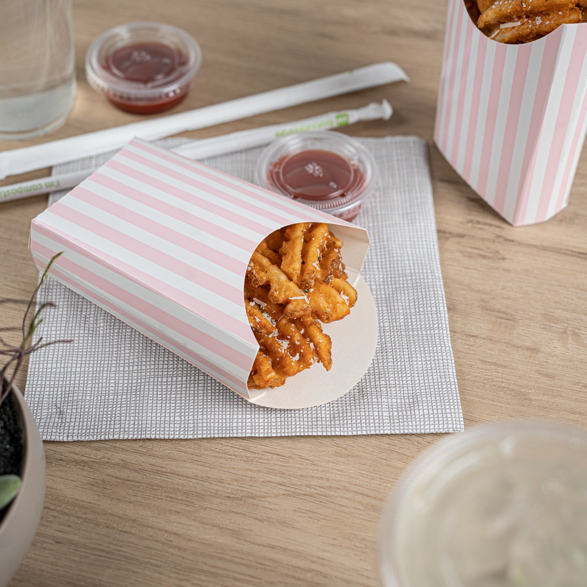 Bio Tek 4 oz Pink and White Stripe Paper Fry Cup / Snack Container - 4 3/4" x 3 1/2" x 5" - 100 count box
