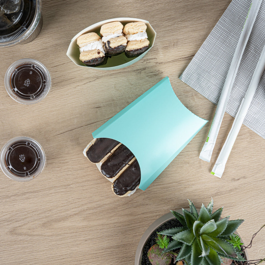 Bio Tek 4 oz Turquoise Paper Fry Cup / Snack Container - 4 3/4" x 3 1/2" x 5" - 100 count box