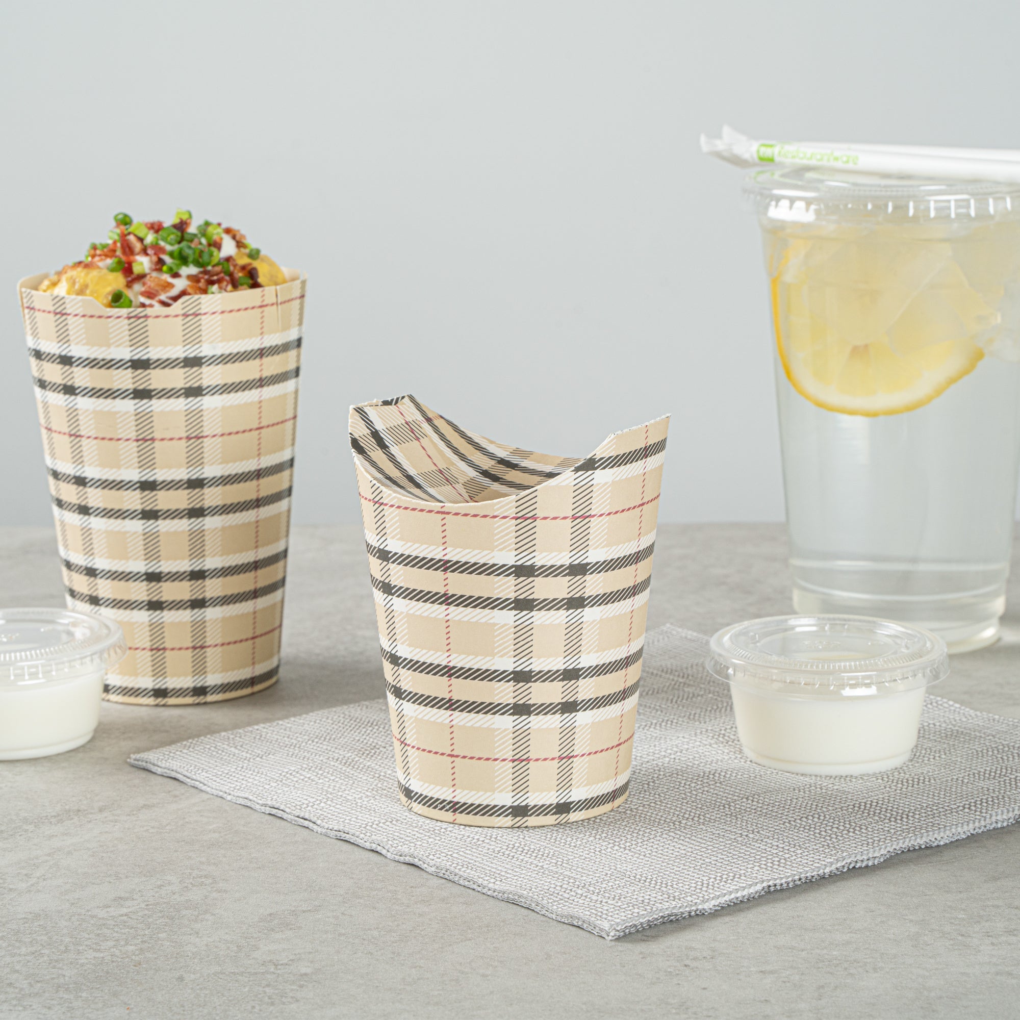 Bio Tek 16 oz Round Plaid Paper To Go Fry Cup - 3 1/4" x 3 1/4" x 4 1/4" - 100 count box