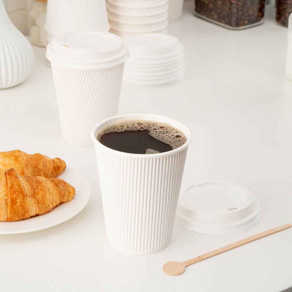 Restpresso 12 oz White Paper Ripple Wall Coffee Cup - with White Lid - 3 1/2" x 3 1/2" x 5" - 20 count box