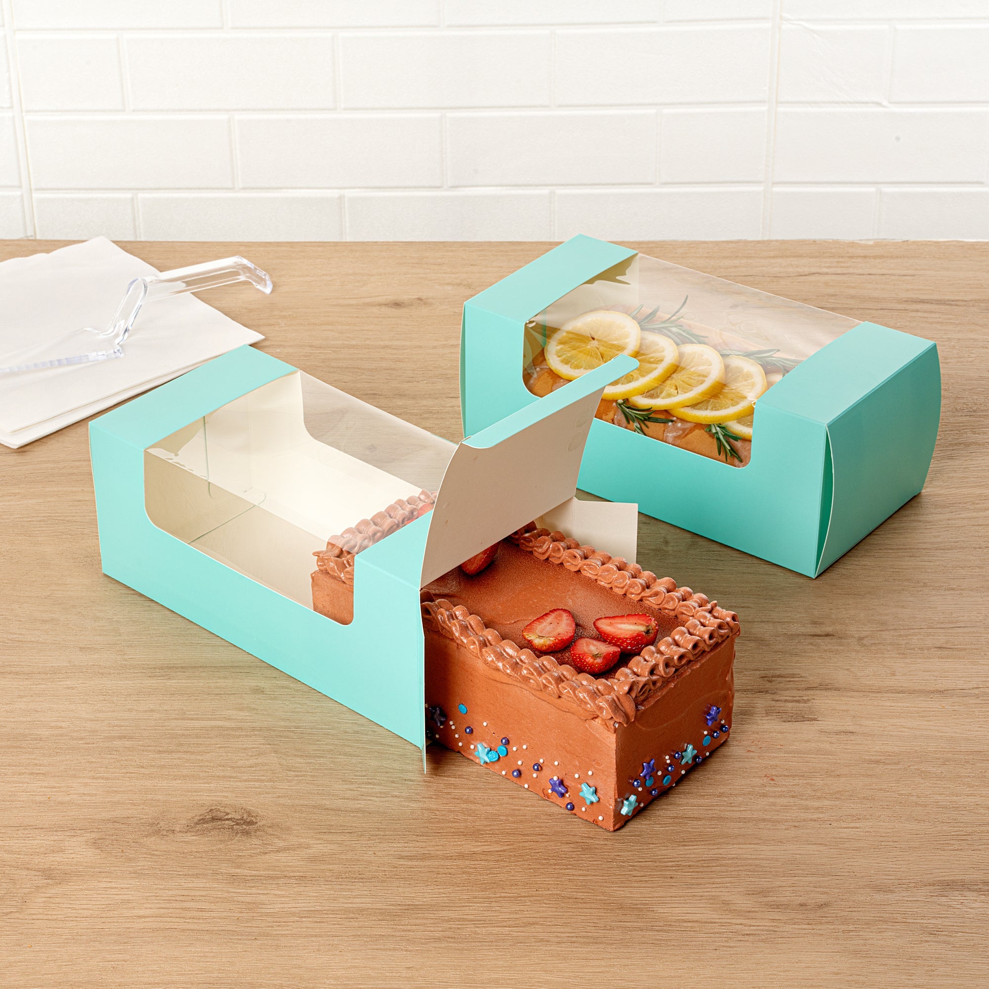 Pastry Tek Turquoise Paper Pastry / Cake Box - with Window - 9 3/4" x 4 3/4" x 4" - 100 count box