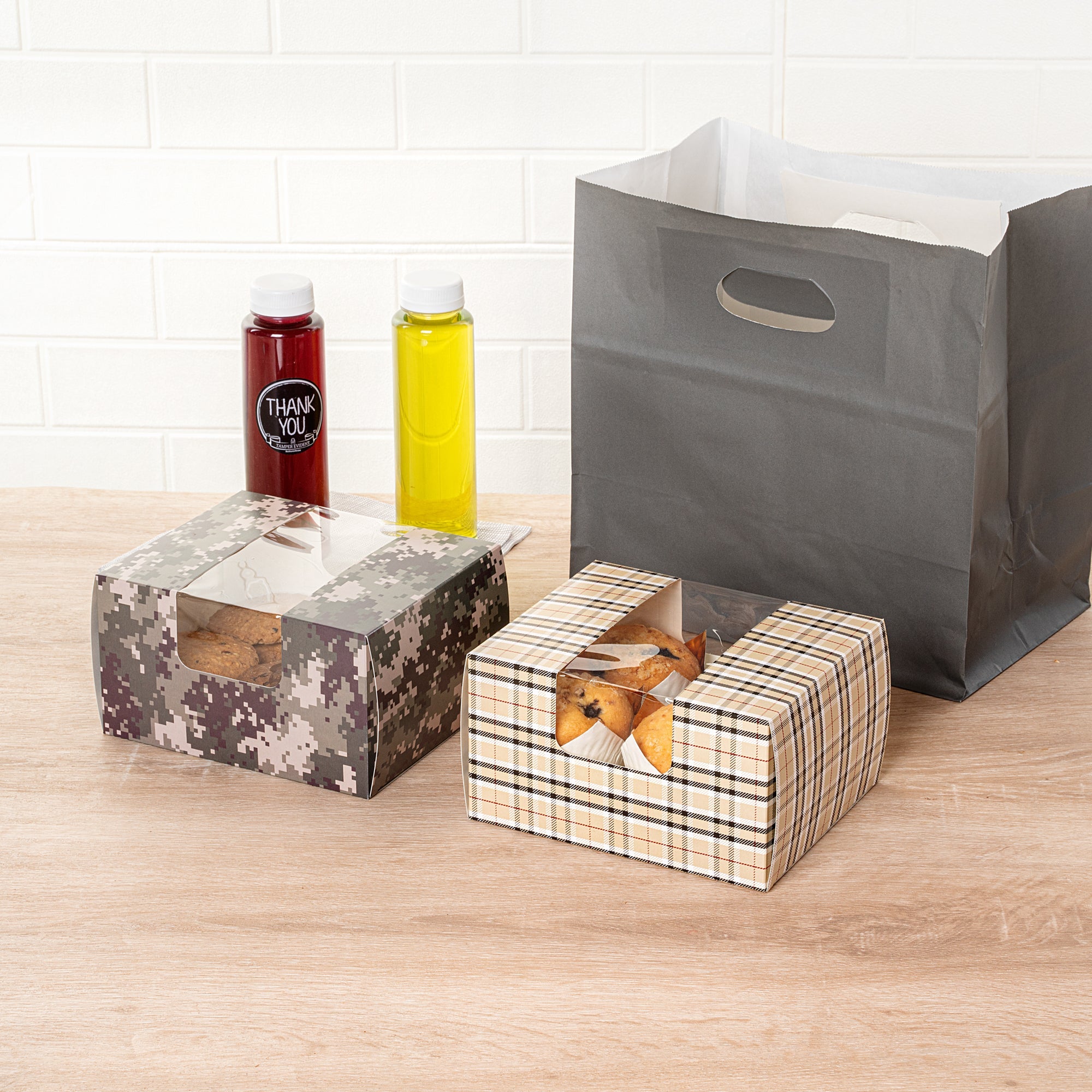 Pastry Tek Plaid Paper Pastry / Cake Box - with Window - 7" x 6" x 4" - 100 count box