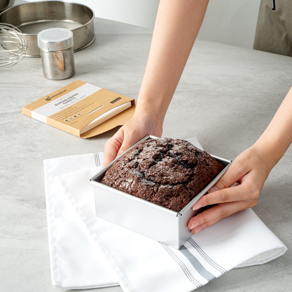 Pastry Tek White Parchment Paper Baking Sheet - Precut, Silicone Coated, Compostable - 5" x 5" - 200 count box