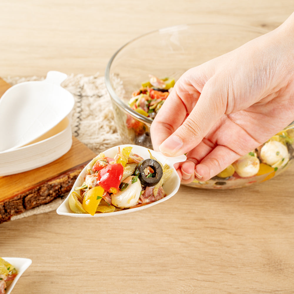 Pulp Safe No PFAS Added White Sugarcane / Bagasse Leaf Tasting Dish - Home Compostable - 3 3/4" x 2 1/4" x 1/2" - 100 count box