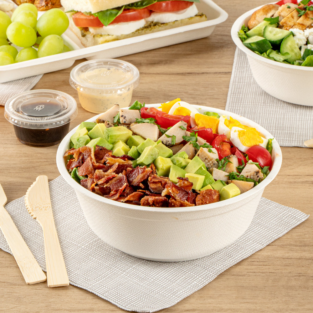 Pulp Safe No PFAS Added 32 oz Round White Sugarcane / Bagasse Salad Bowl - Home Compostable - 7" x 7" x 2 3/4" - 100 count box