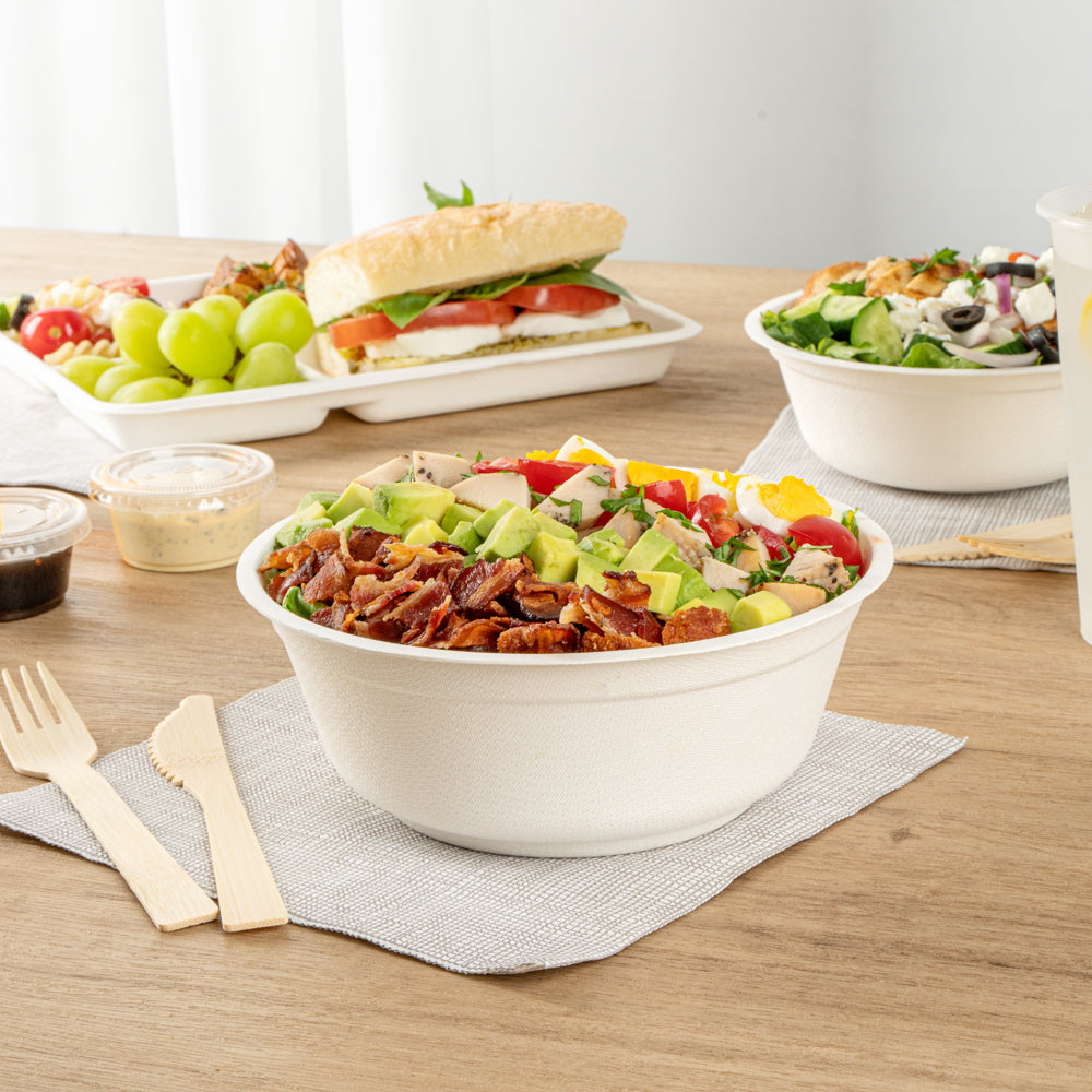 Pulp Safe No PFAS Added 32 oz Round White Sugarcane / Bagasse Salad Bowl - Home Compostable - 7" x 7" x 2 3/4" - 100 count box