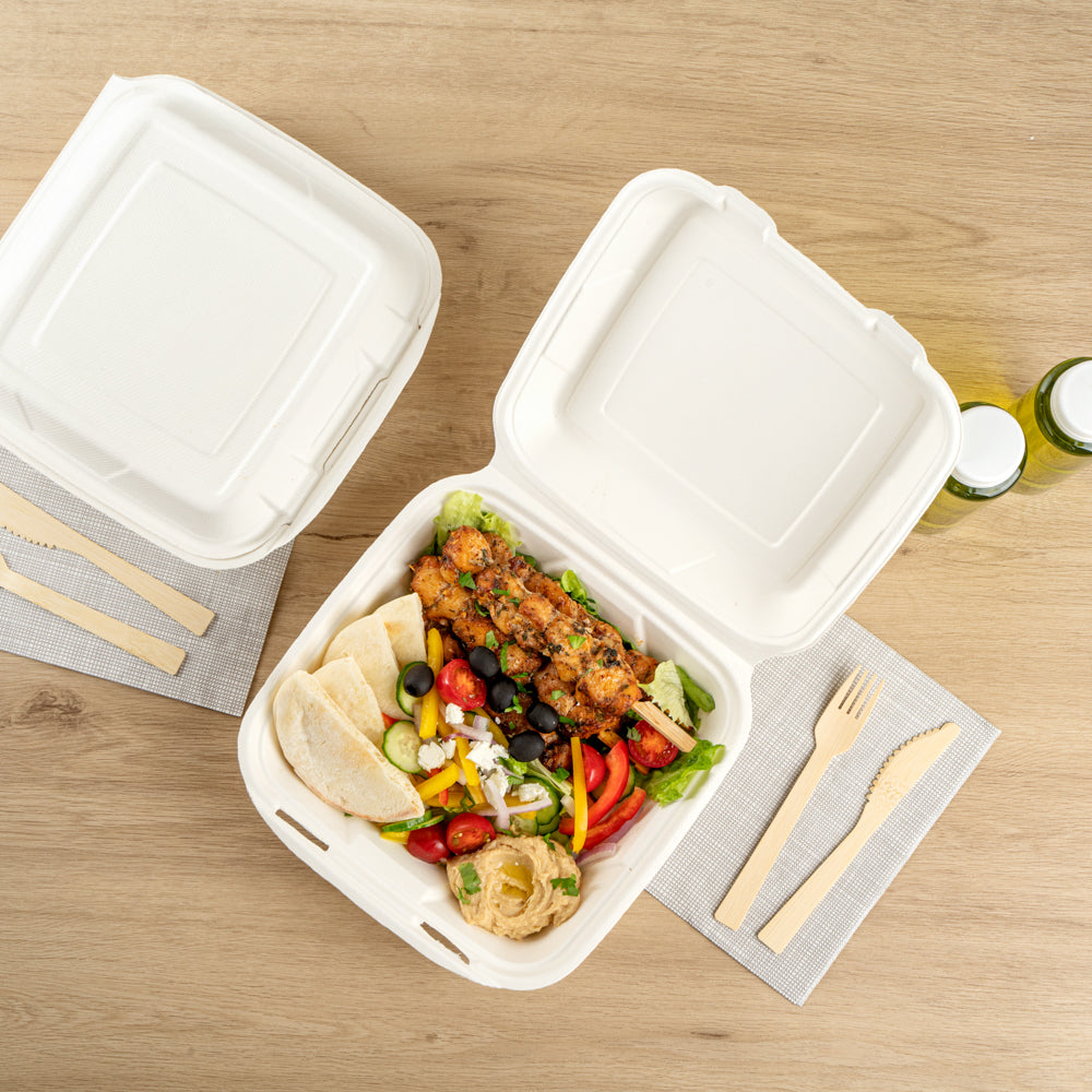 Pulp Safe No PFAS Added 32 oz White Sugarcane / Bagasse Clamshell Container - Home Compostable - 9 1/4" x 9 1/4" x 3 1/4" - 100 count box