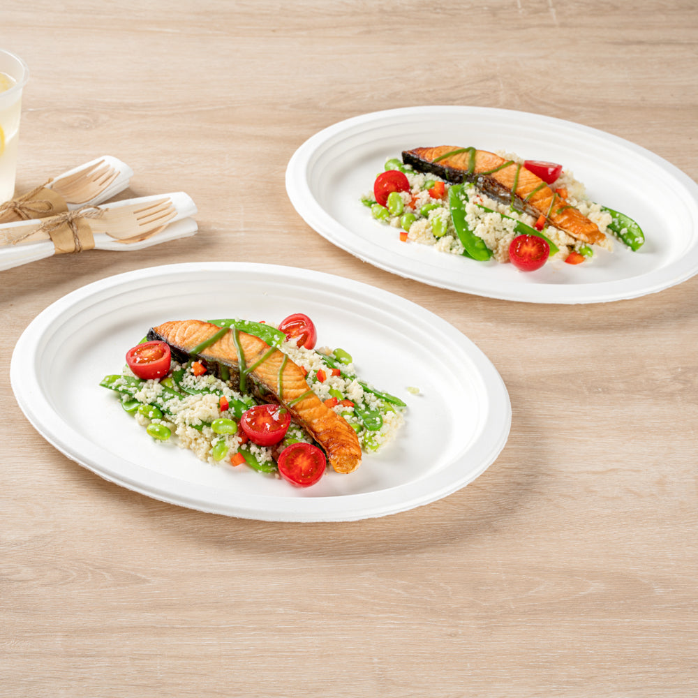 Pulp Safe No PFAS Added Oval White Sugarcane / Bagasse Large Plate - Home Compostable - 12 1/2" x 10" x 1" - 100 count box