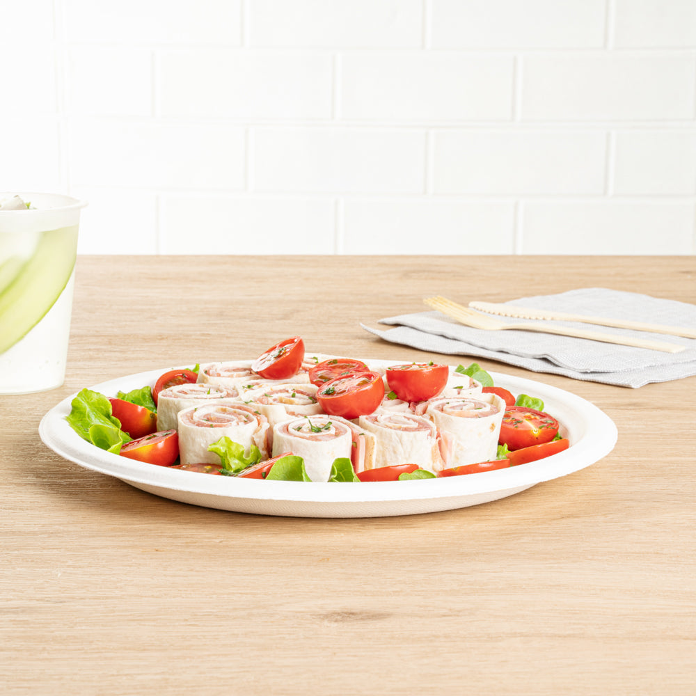 Pulp Safe No PFAS Added Round White Sugarcane / Bagasse Medium Plate - Home Compostable - 8 3/4" x 8 3/4" x 3/4" - 100 count box