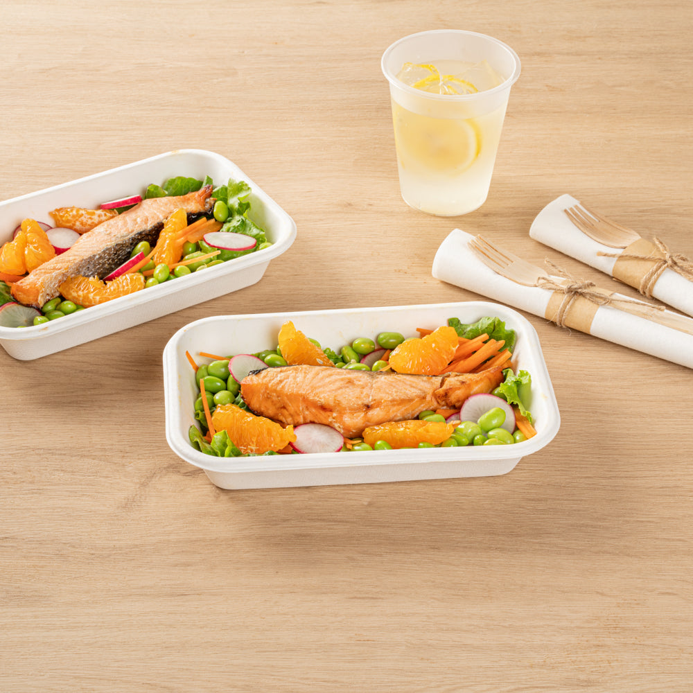 Pulp Safe No PFAS Added 24 oz Rectangle White Sugarcane / Bagasse Container - Home Compostable - 8 1/4" x 5 1/2" x 1 1/2" - 100 count box