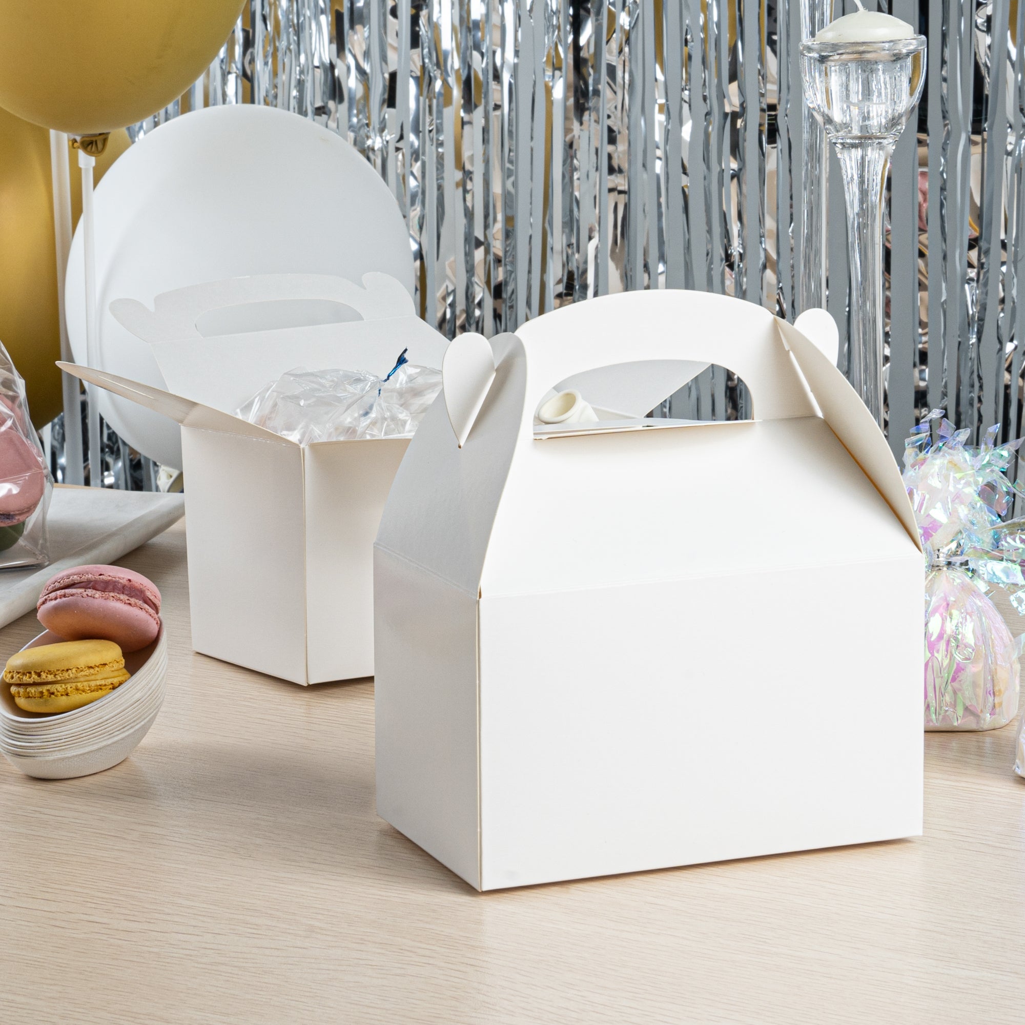 Bio Tek White Paper Gable Box / Take Out Container - Greaseproof - 6" x 3 1/2" x 3 1/2" - 100 count box