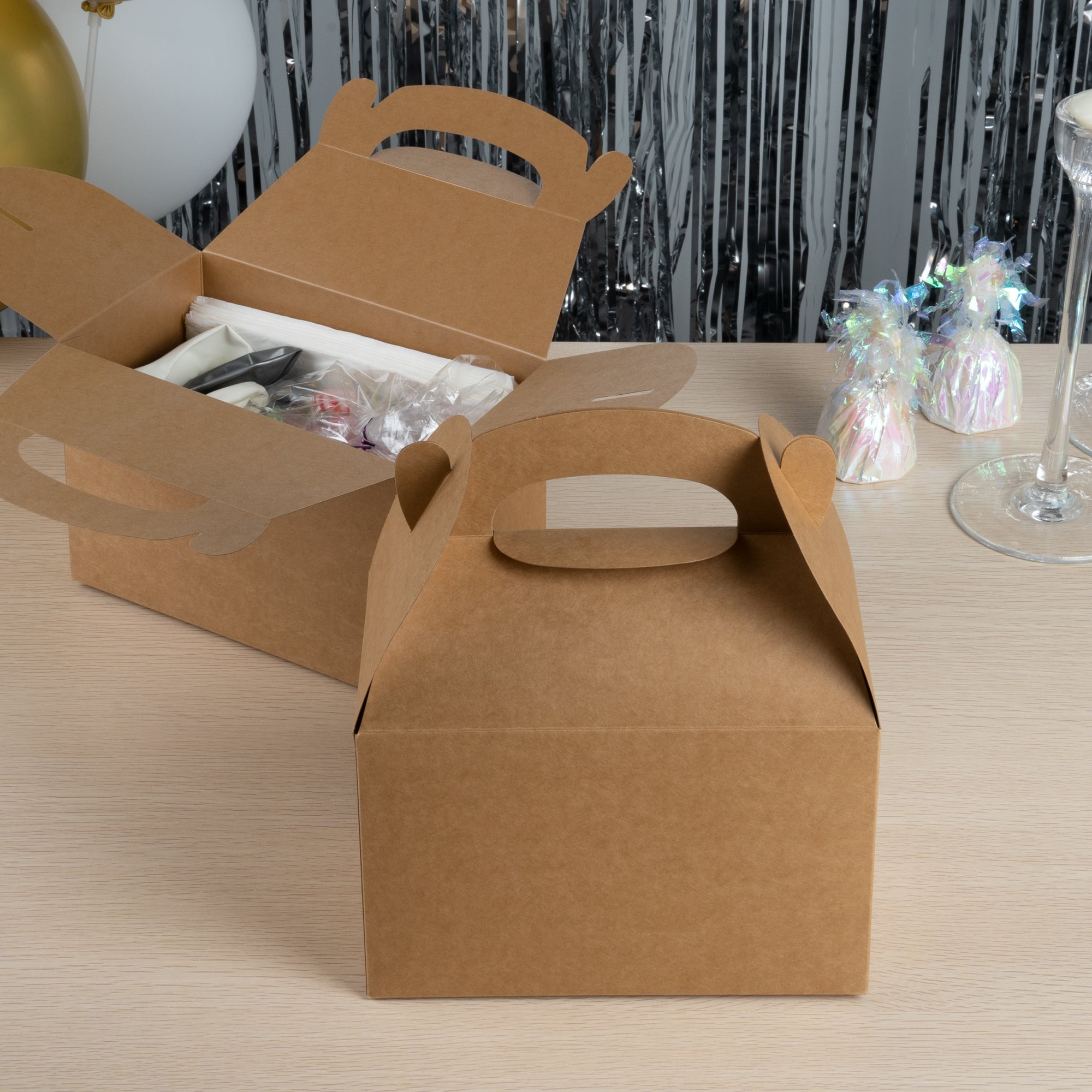 Bio Tek Kraft Paper Gable Box / Take Out Container - Greaseproof - 8 1/2" x 4 3/4" x 5 1/2" - 100 count box