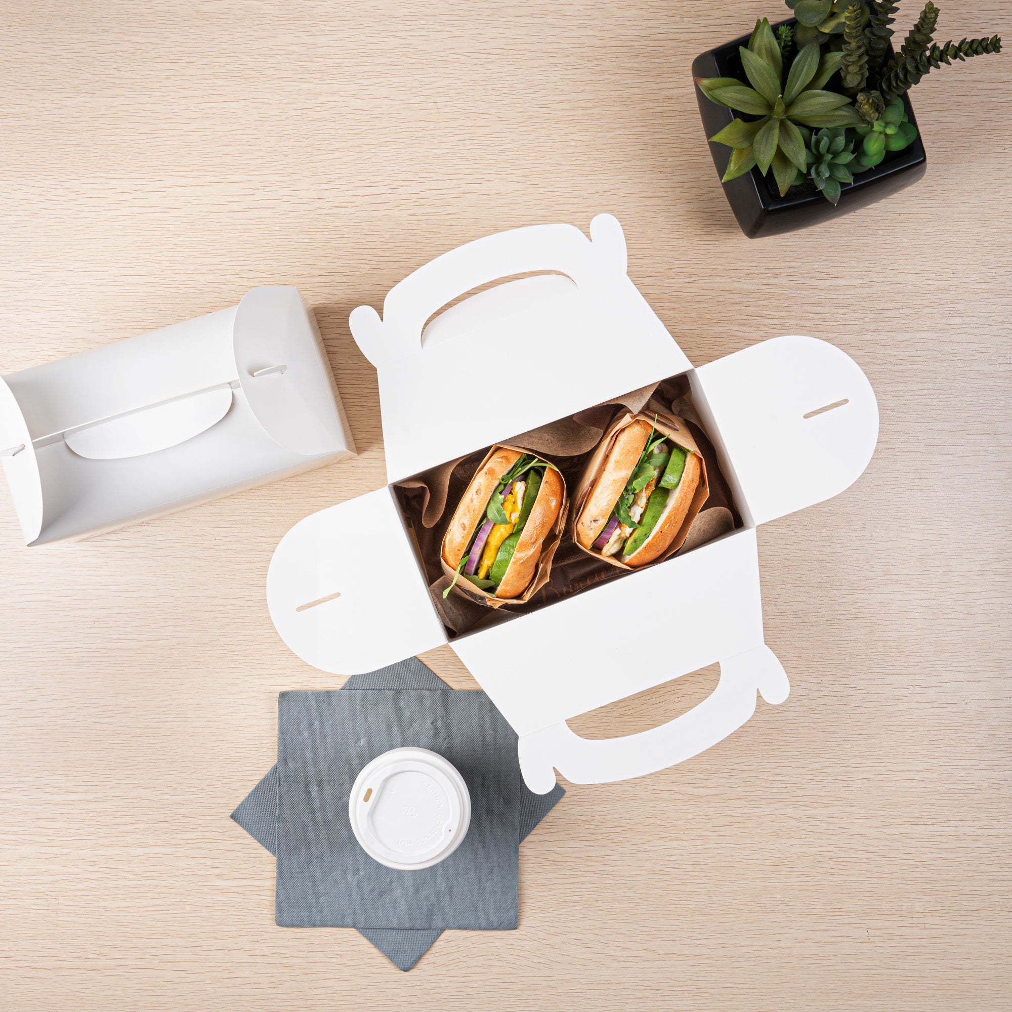 Bio Tek White Paper Gable Box / Take Out Container - Greaseproof - 9 1/2" x 5" x 5" - 25 count box