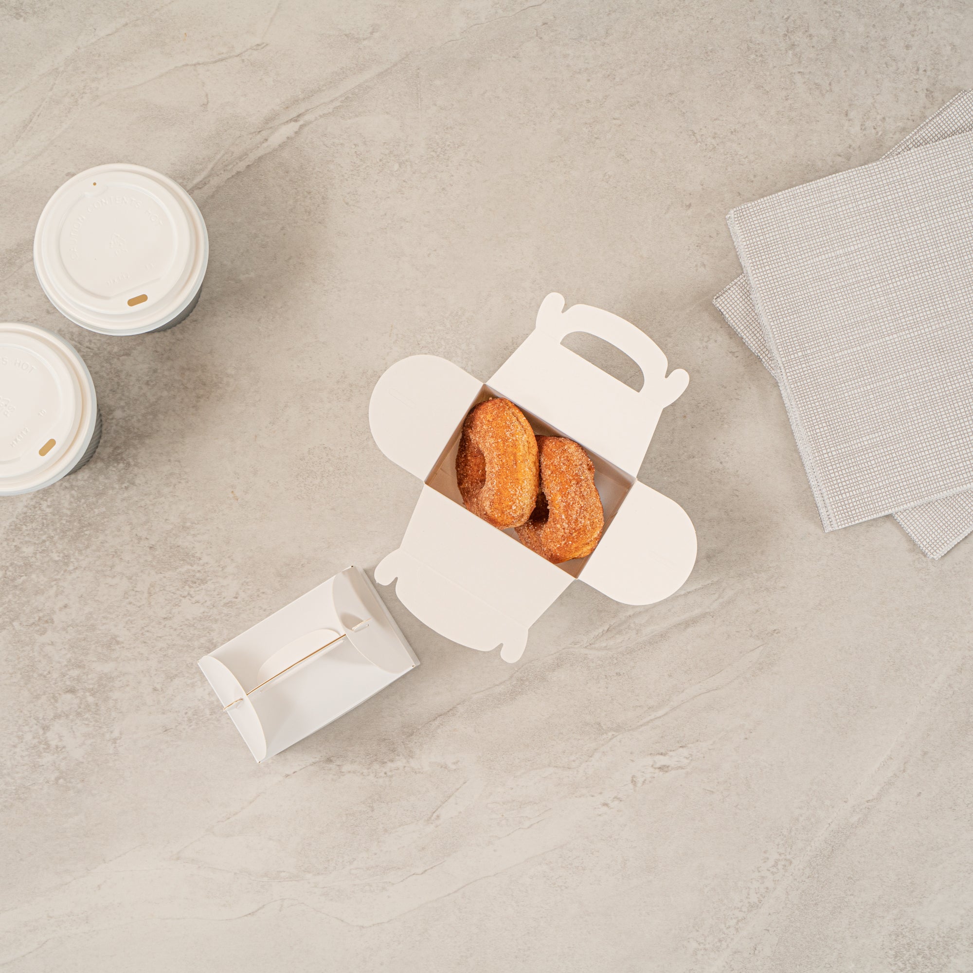 Bio Tek White Paper Gable Box / Take Out Container - Greaseproof, with Window - 4" x 2 1/2" x 2 1/2" - 100 count box