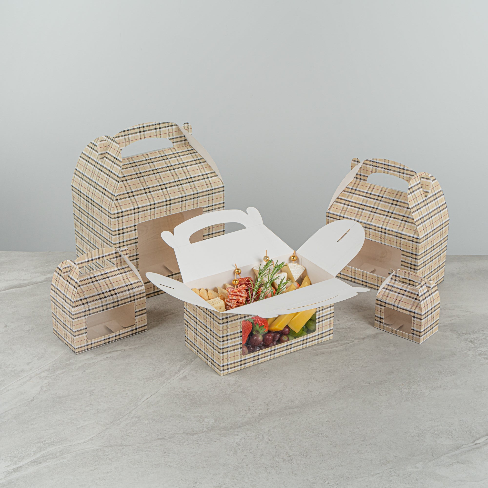 Bio Tek Plaid Paper Gable Box / Take Out Container - with Window - 9 1/2" x 5" x 5" - 100 count box