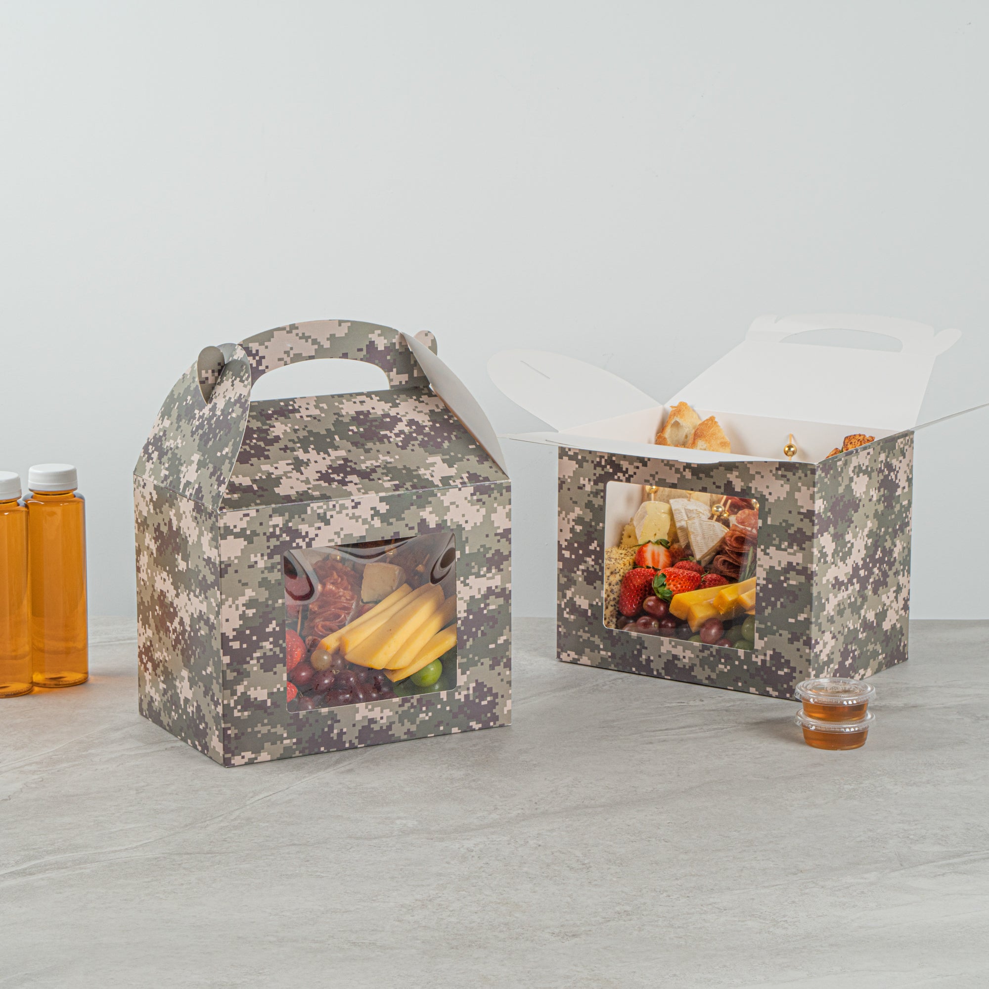 Bio Tek Camouflage Paper Gable Box / Take Out Container - with Window - 10" x 7" x 8" - 100 count box