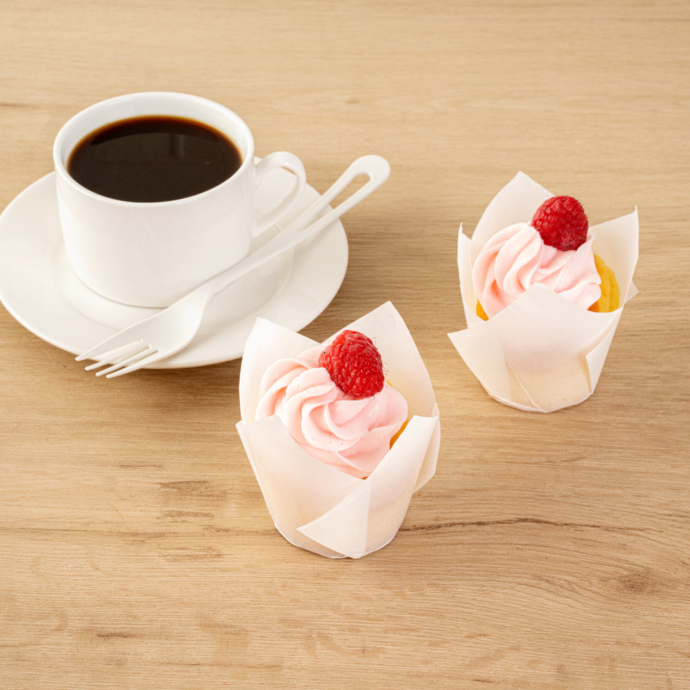Panificio 3.5 oz White Paper Tulip Baking Cup - Greaseproof - 3 1/4" x 3 1/4" x 3 1/4" - 50 count box