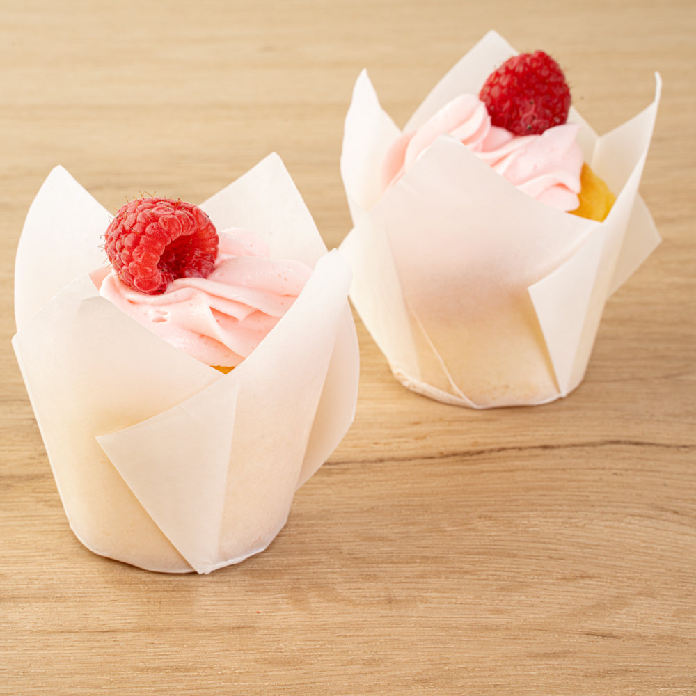 Panificio 3.5 oz Round White Paper Tulip Baking Cup - Greaseproof - 3 1/4" x 3 1/4" x 3 1/4" - 500 count box