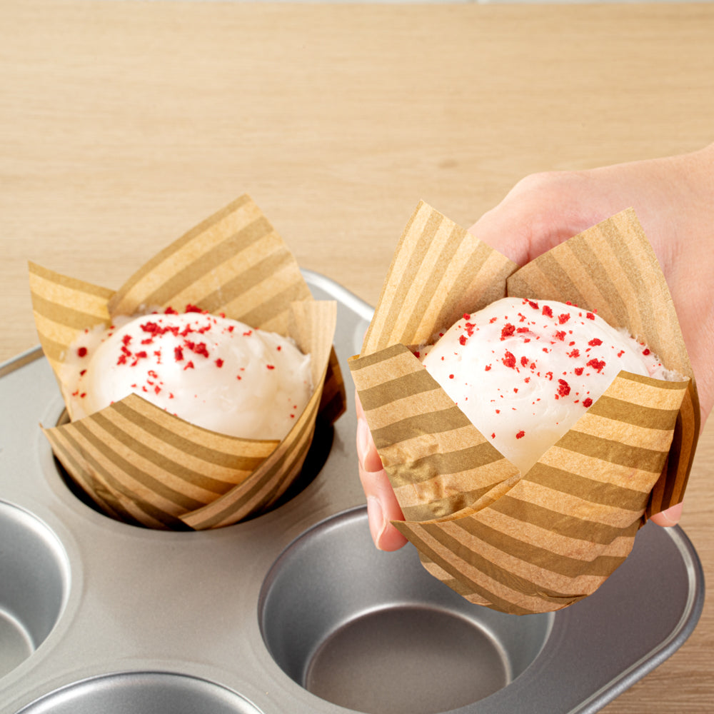 Panificio 3.5 oz Kraft Paper Striped Tulip Baking Cup - Greaseproof - 3 1/4" x 3 1/4" x 3 1/4" - 500 count box