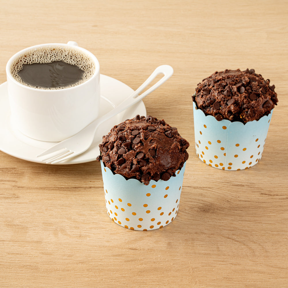 Panificio 4.5 oz Blue Paper Scalloped Baking Cup - Gold Polka Dots - 2 3/4" x 2 3/4" x 2" - 500 count box