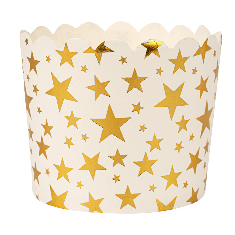 Panificio 4.5 oz White Paper Scalloped Baking Cup - Gold Stars - 2 3/4" x 2 3/4" x 2" - 50 count box