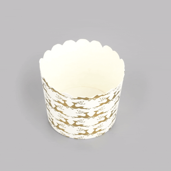 Panificio 4.5 oz White Paper Scalloped Baking Cup - Gold Reindeer - 2 3/4" x 2 3/4" x 2" - 500 count box
