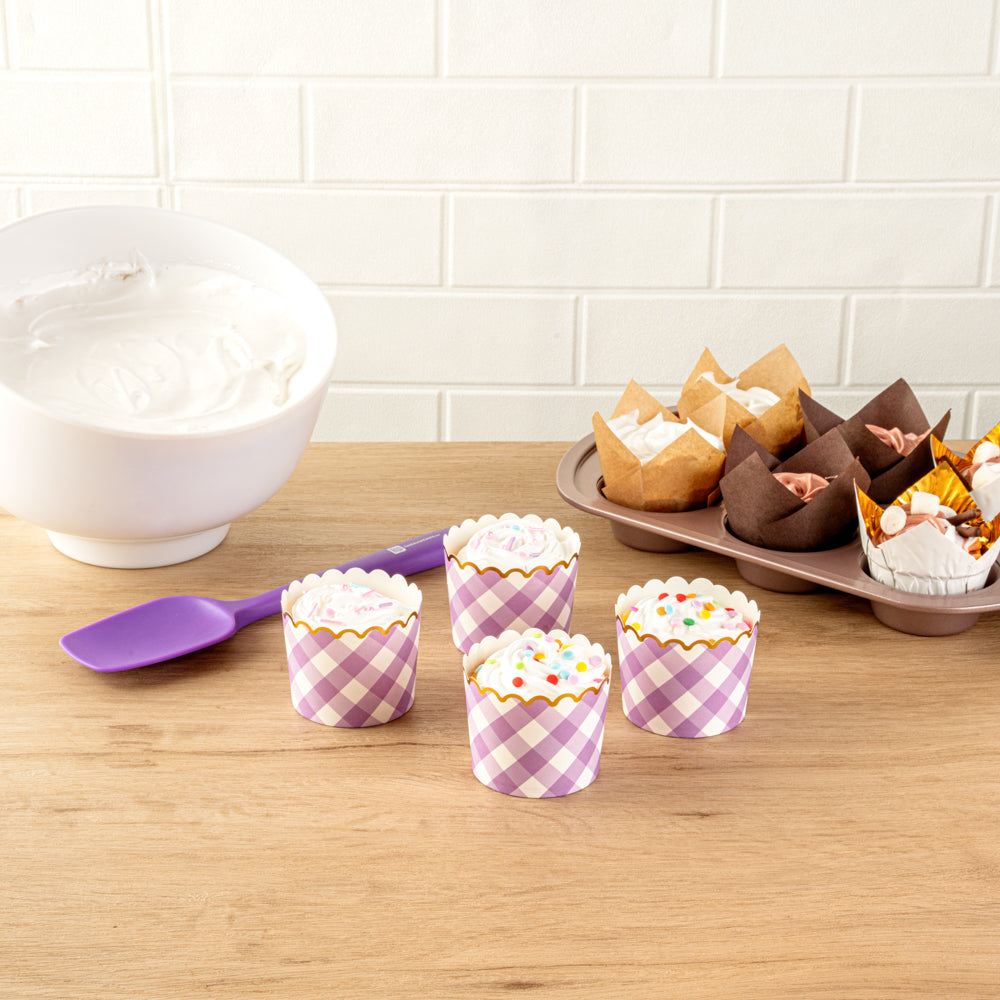 Panificio 4.5 oz Purple Plaid Paper Scalloped Baking Cup - Gold Rim - 2 3/4" x 2 3/4" x 2" - 500 count box