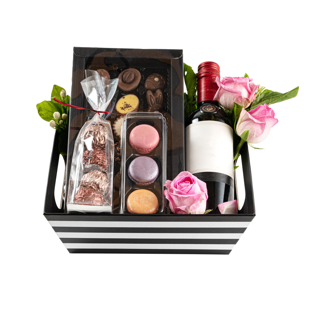 Chef 101 Black and White Stripe Paper Large Gift Box / Market Tray - 9 1/4" x 7 1/4" x 3 1/2" - 10 count box
