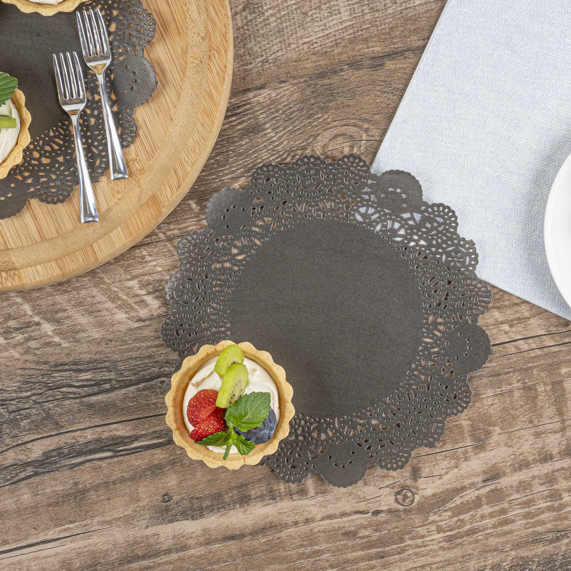 Pastry Tek Round Black Paper Doilies - Lace - 8" x 8" - 100 count box