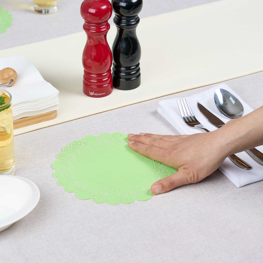 Pastry Tek Round Green Paper Doilies - Lace - 8" x 8" - 100 count box