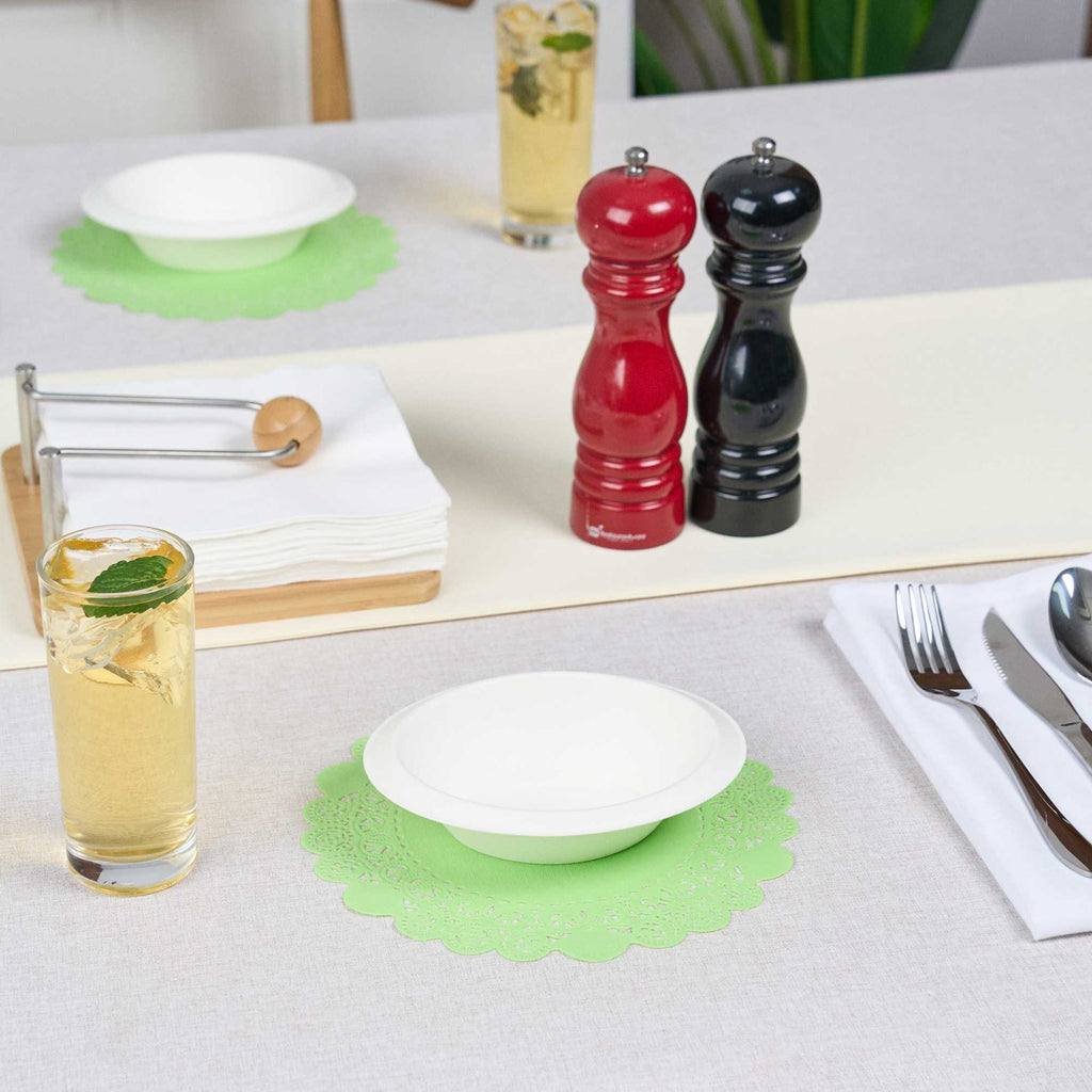 Pastry Tek Round Green Paper Doilies - Lace - 8" x 8" - 4000 count box