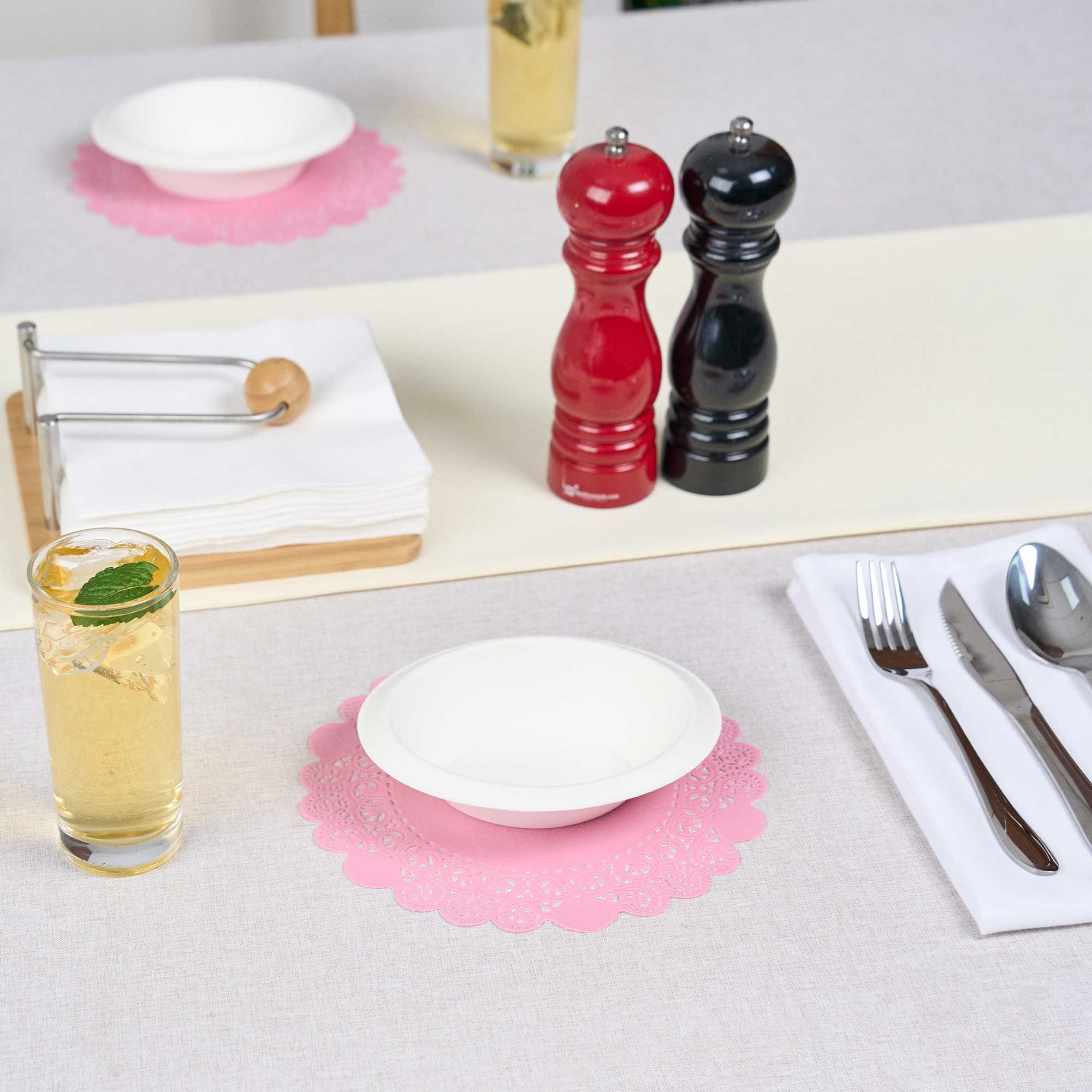 Pastry Tek Round Pink Paper Doilies - Lace - 8" x 8" - 4000 count box