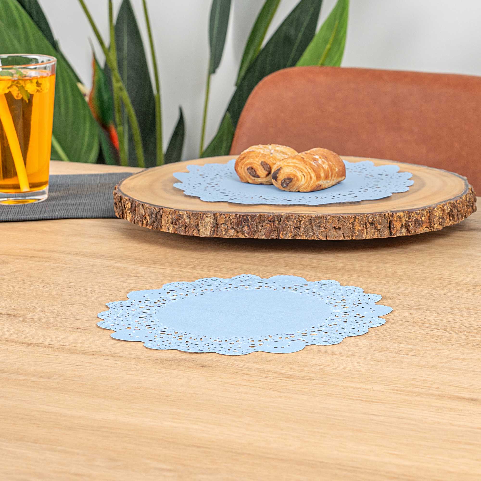 Pastry Tek Round Sky Blue Paper Doilies - Lace - 8" x 8" - 4000 count box