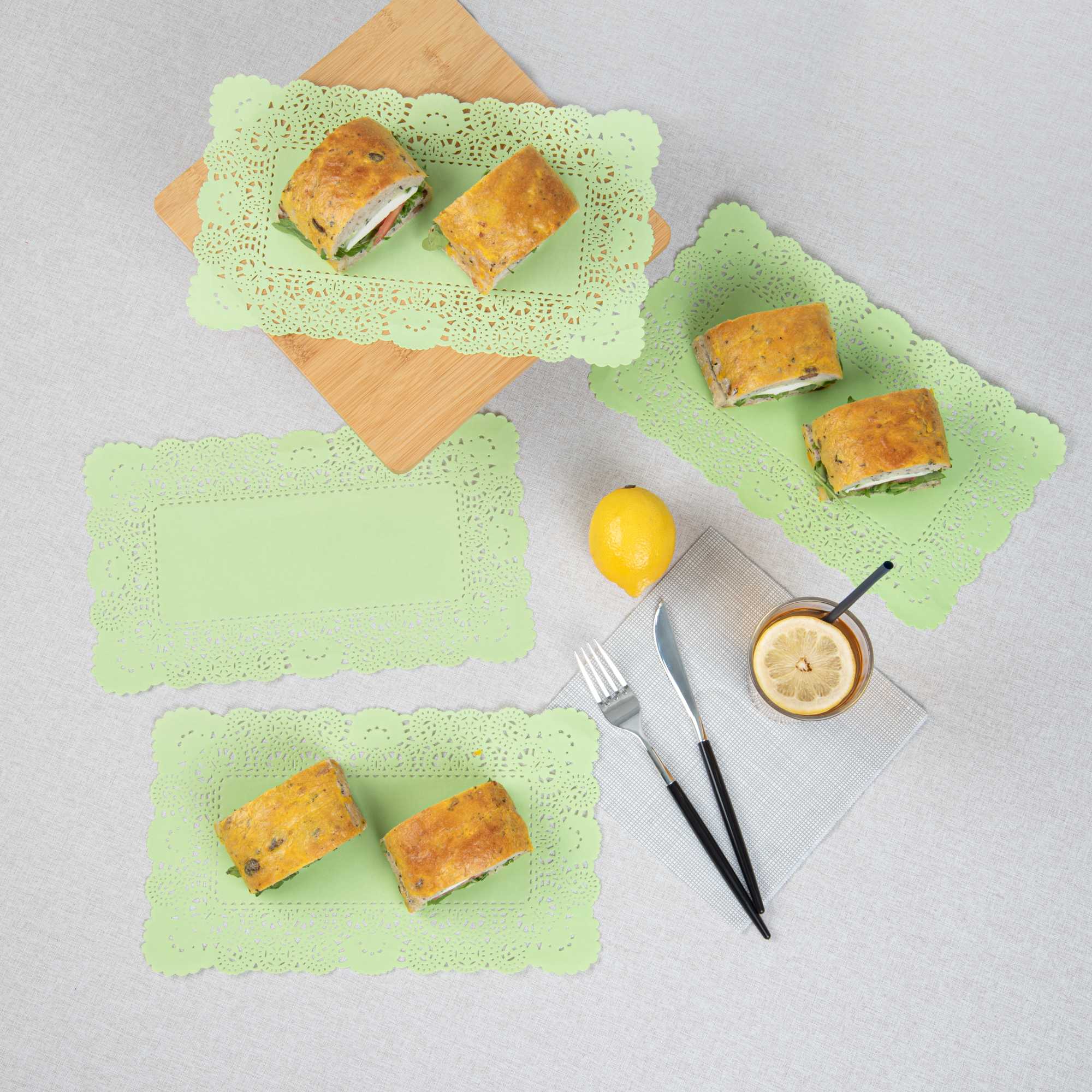 Pastry Tek Rectangle Green Paper Doilies - Lace - 12" x 7" - 4000 count box