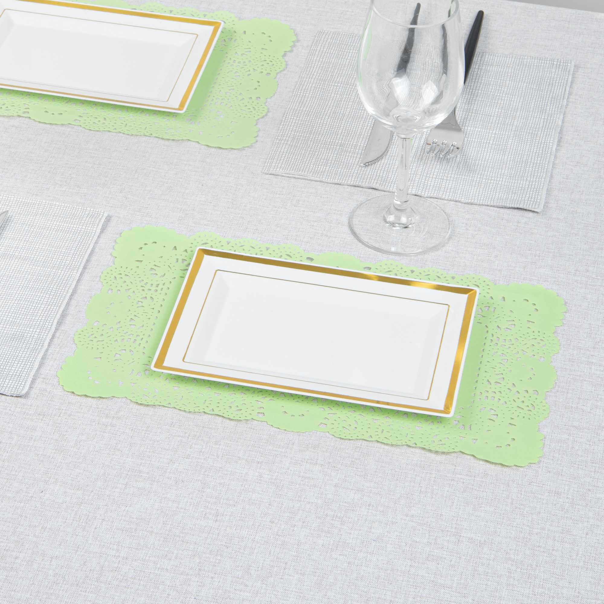 Pastry Tek Rectangle Green Paper Doilies - Lace - 12" x 7" - 4000 count box
