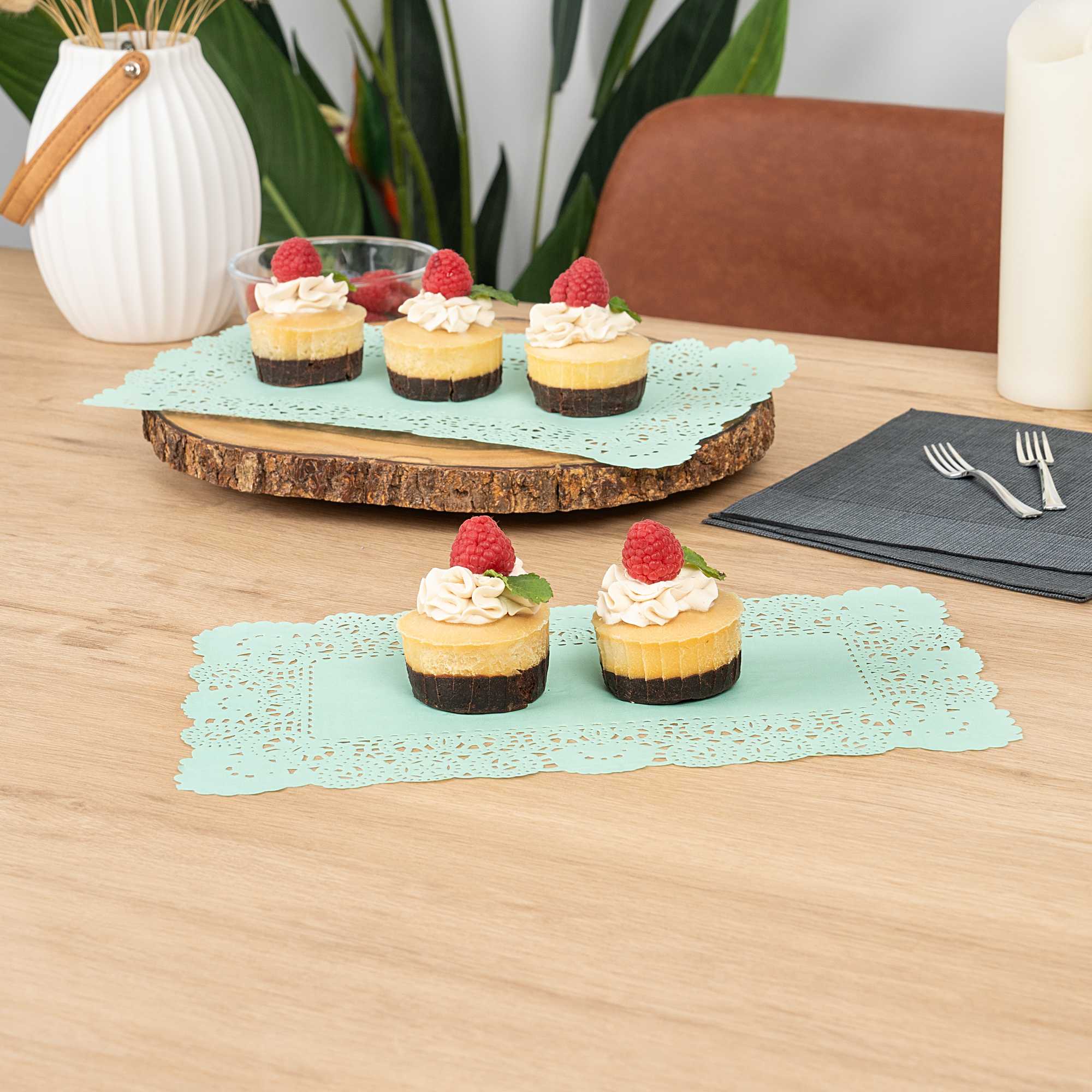 Pastry Tek Rectangle Teal Paper Doilies - Lace - 12" x 7" - 4000 count box