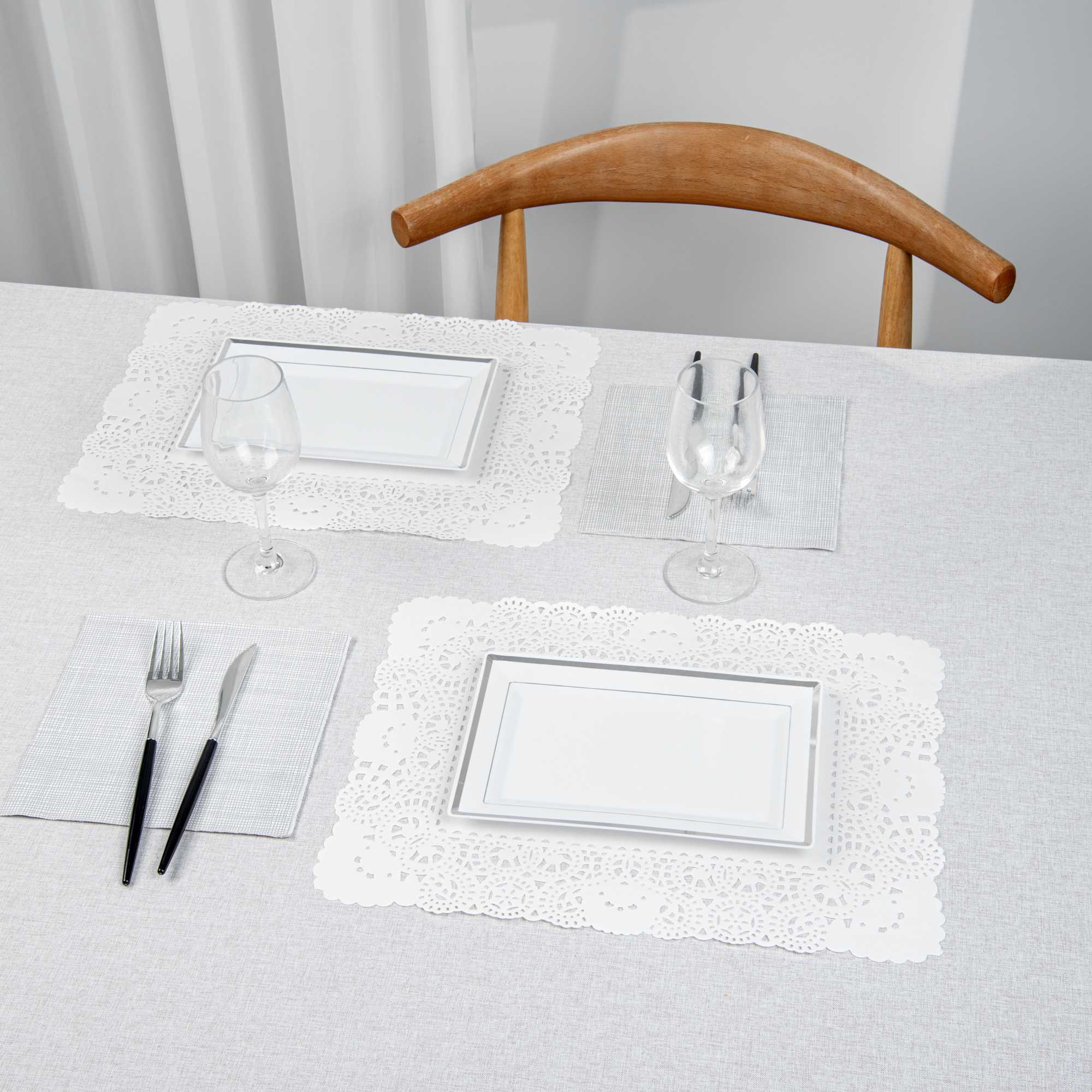 Pastry Tek Rectangle White Paper Doilies - Lace - 15 3/4" x 12" - 4000 count box